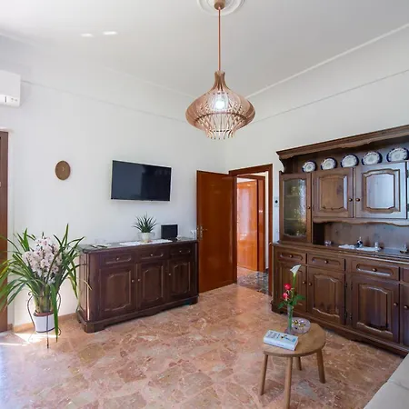 Apartman Casa Olga, Un Affaccio Sul Mare !!