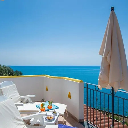 Apartment Casa Olga, Un Affaccio Sul Mare !!
