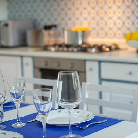 Casa Olga, Un Affaccio Sul Mare !!