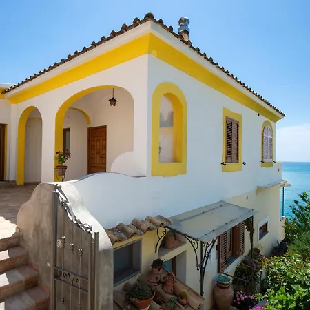 Casa Olga, Un Affaccio Sul Mare !! Apartman